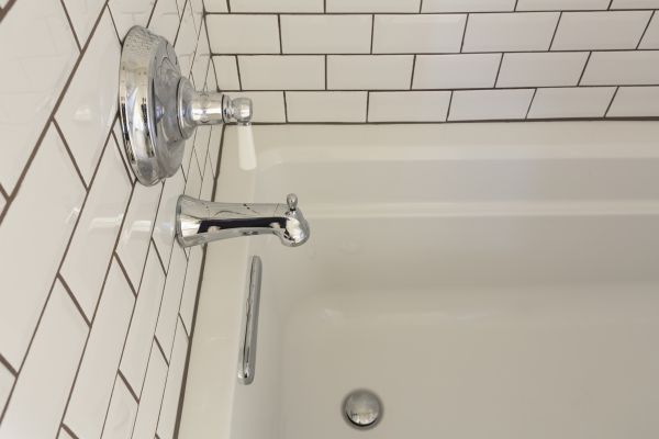North Charleston Bathtub Refinishing